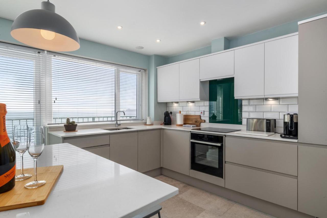 Dolphins Apartment - Spectacular Sea Views 桑德斯富特 外观 照片
